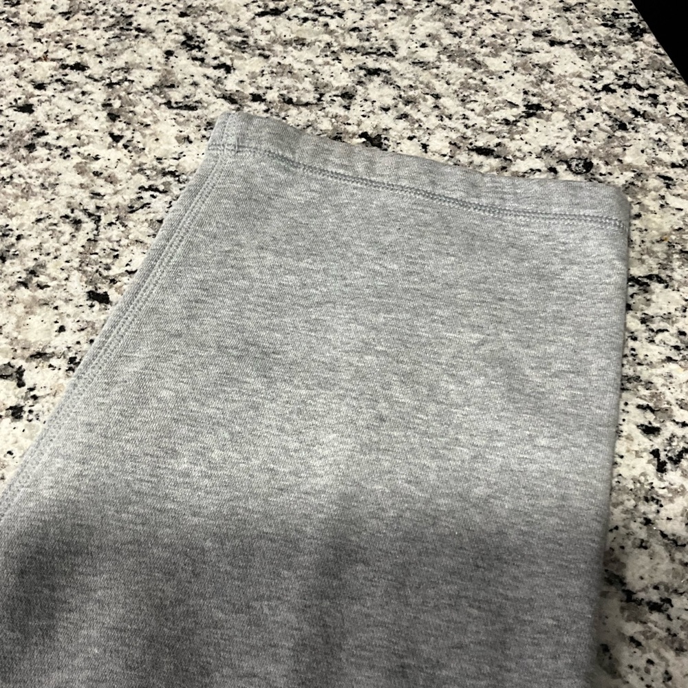 UNDER ARMOUR GRAY SWEATPANTS - Picture 5 of 6